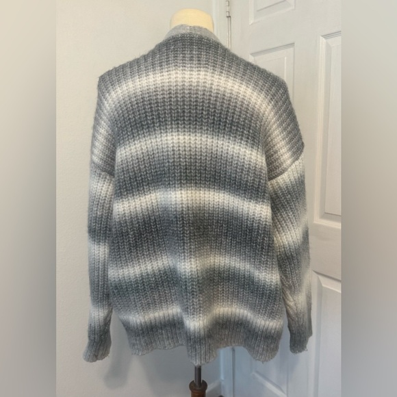 Lucky Brand Ombre Striped Cardigan V Neck Cozy Relaxed Loose Size XXL - Picture 3 of 13